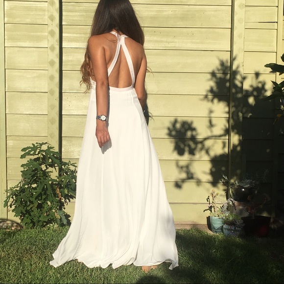 Sultry low cut open back dress (BRAND NEW) - Picture 2 of 4